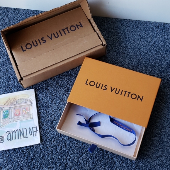 Louis Vuitton Gift Box and LV Ribbon - Picture 5 of 6